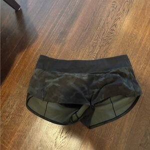 lululemon Green Camo speed up shorts